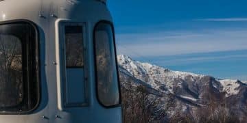 America's Scenic Train Rides: Your 2025 Rail Adventure Guide - Cover Image